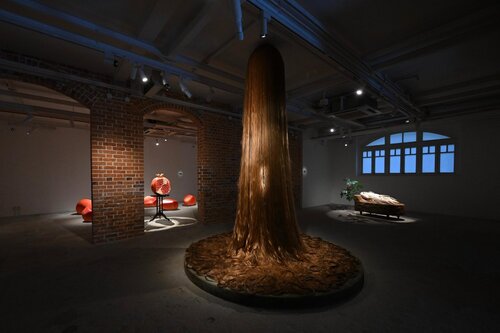 The Oil Street Art Space in North Point, better known as Oi!, is lighting up Hong Kong’s art scene with three exhibitions featuring creative works by Japanese artist Toyofuku Ryo and local talents Phoebe Hui &amp; Adrian Wong. "The Golden Realm by Toyofuku Ryo" (until Aug 17) https://5023w.roads-uae.com/gQxqajVUjL